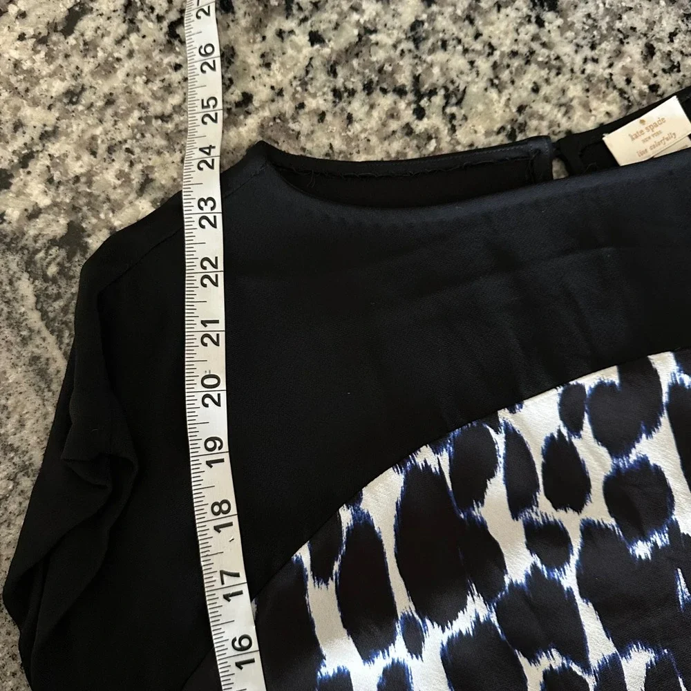 Kate Spade‎ Crepe Animal Print Cap Sleeve Blouse Top Black Blue Size 0 Work